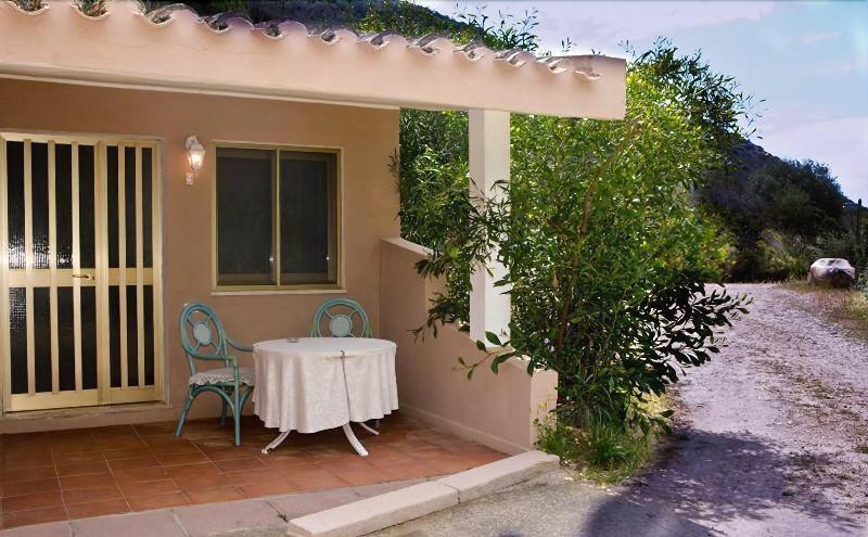 Hotel L'Oleandro วิลลัสซีมีอุส ภายนอก รูปภาพ